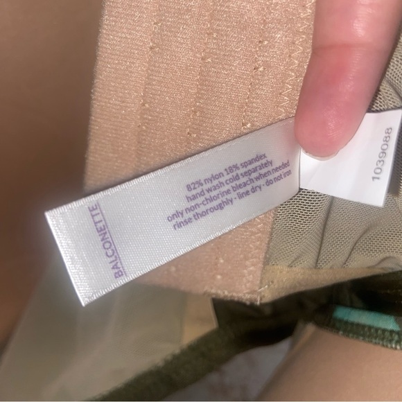 Cacique Balconette Swimsuit Top Size 46C NWT - Picture 5 of 7